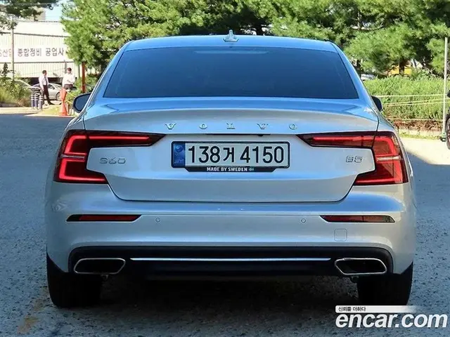 Volvo S60 2021 2.0 АКПП, миниатюра 4 Volvo S60 2021 2.0 АКПП, миниатюра 4