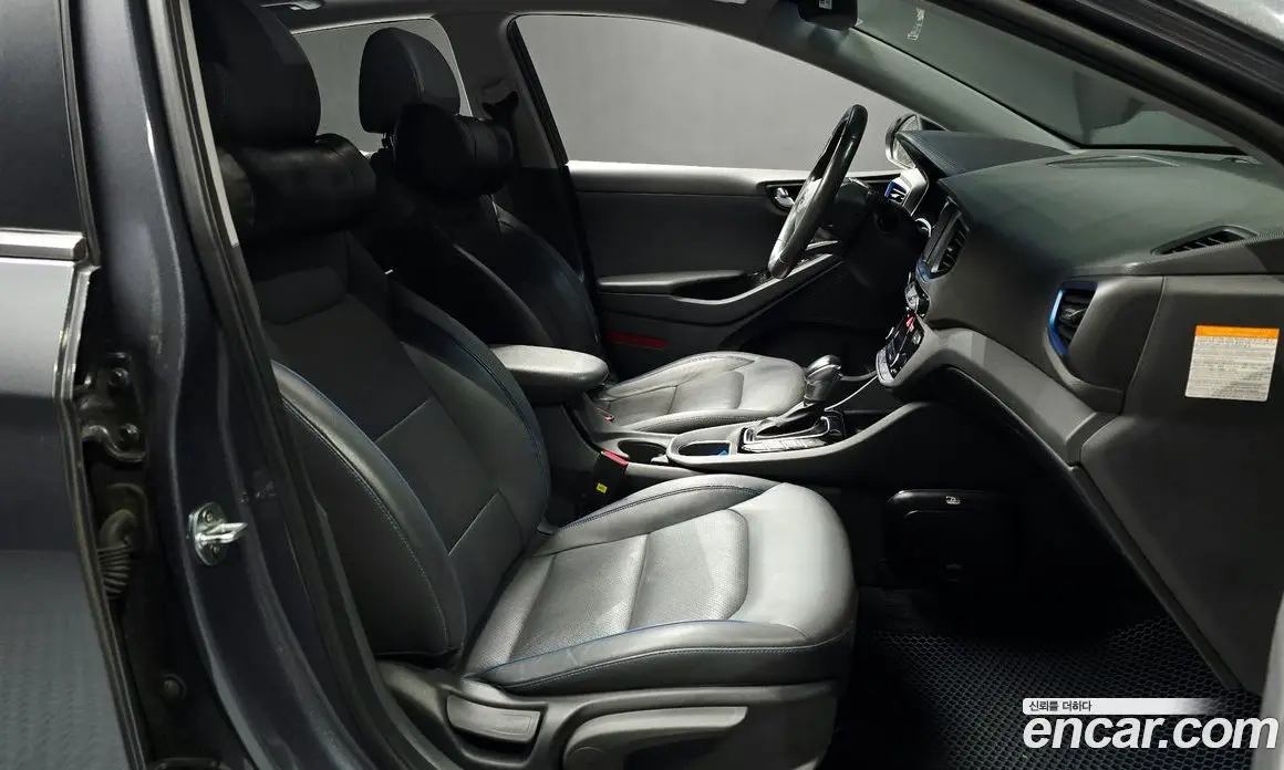 Hyundai Ioniq 2016 1.6 АКПП, фото 12