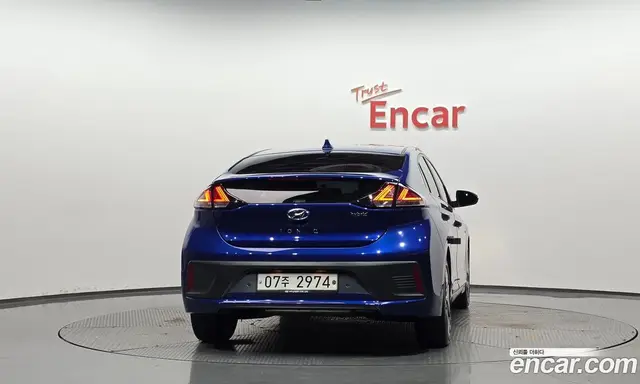 Hyundai Ioniq 2019 1.6 АКПП, миниатюра 3