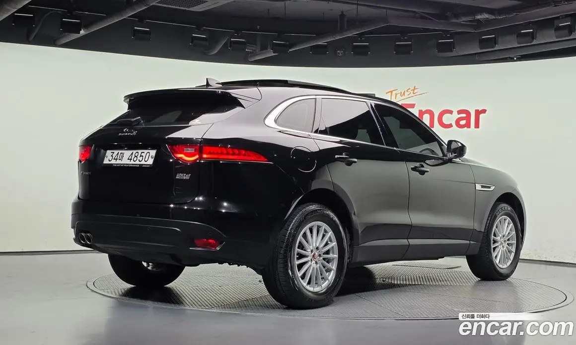 Jaguar F-Pace 2018 2.0 АКПП, фото 2 Jaguar F-Pace 2018 2.0 АКПП, фото 2