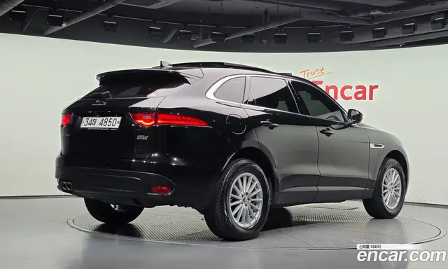 Jaguar F-Pace 2018 2.0 АКПП, миниатюра 2 Jaguar F-Pace 2018 2.0 АКПП, миниатюра 2