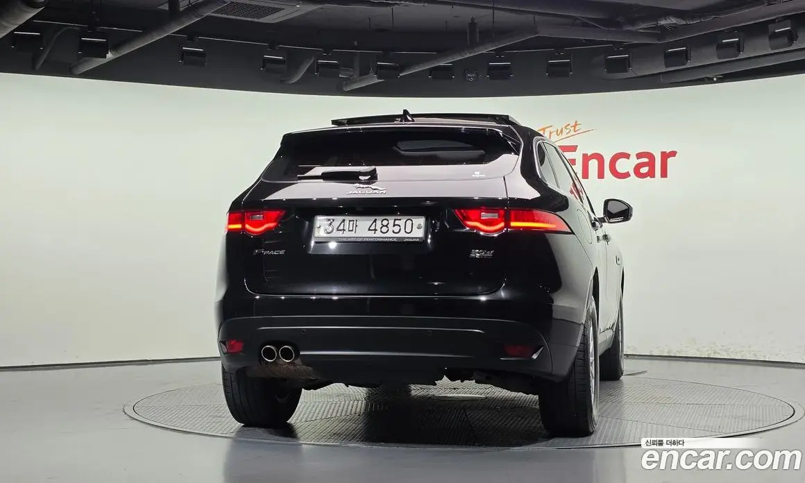 Jaguar F-Pace 2018 2.0 АКПП, фото 4 Jaguar F-Pace 2018 2.0 АКПП, фото 4