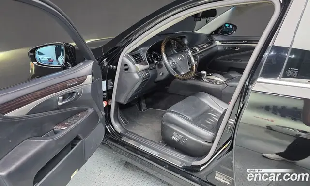 Lexus LS 2016 4.6 АКПП, миниатюра 10 Lexus LS 2016 4.6 АКПП, миниатюра 10
