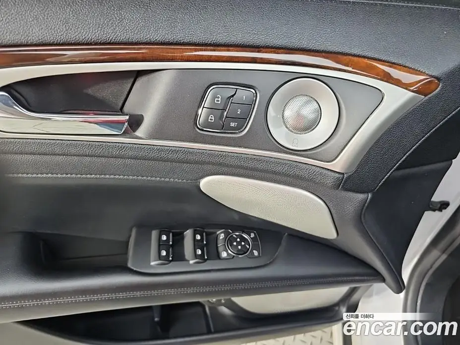 Lincoln MKZ 2019 2.0 вариатор, фото 18