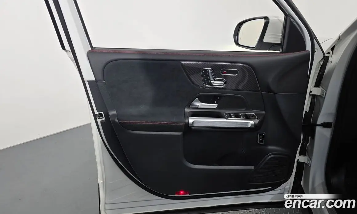 Mercedes-Benz GLB-Class 2022 2.0 АКПП, фото 13