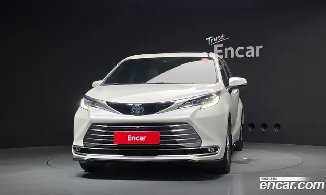 Toyota Sienna 2021 2.5 АКПП, миниатюра 3