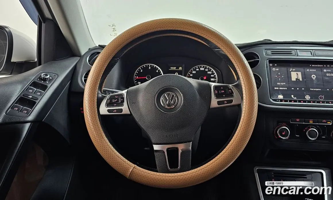 Volkswagen Tiguan 2014 2.0 АКПП, фото 13