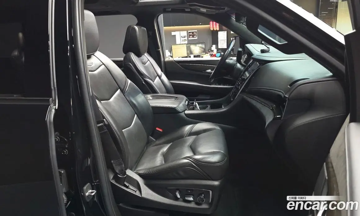 Cadillac Escalade 2019 6.2 АКПП, фото 16