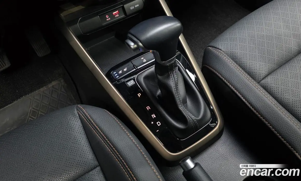 Kia Stonic 2019 1.0 АКПП, фото 9