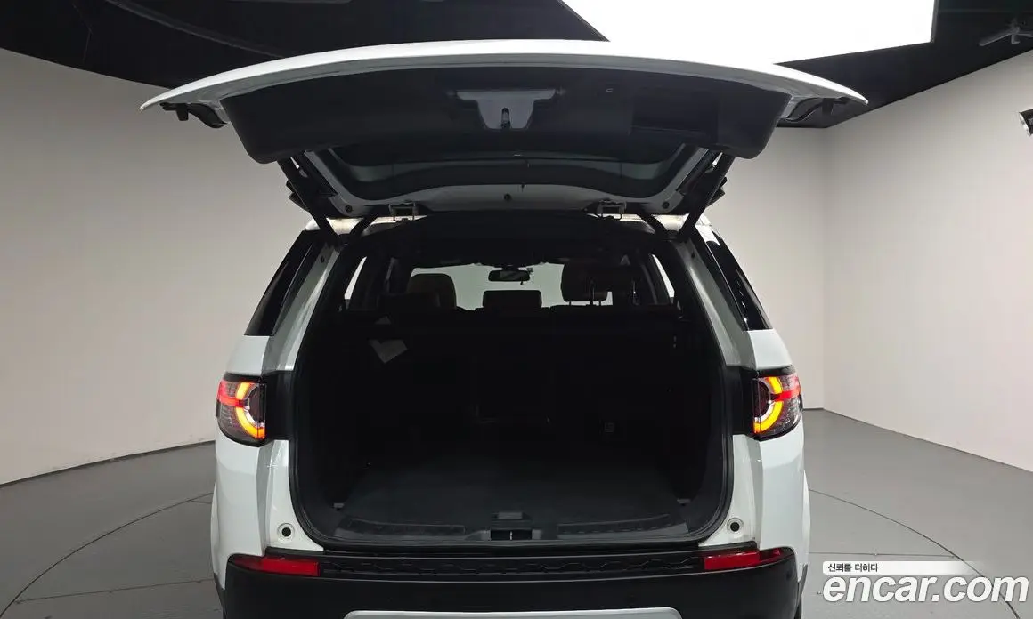 Land Rover Discovery Sport 2017 2.0 АКПП, фото 20