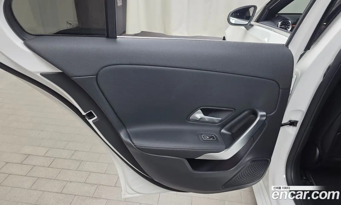 Mercedes-Benz A-Class 2022 2.0 АКПП, фото 15