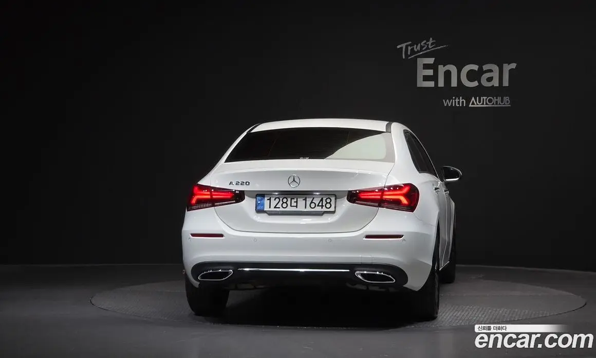 Mercedes-Benz A-Class 2022 2.0 АКПП, фото 4