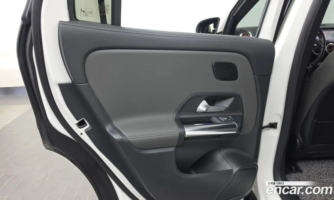Mercedes-Benz EQA 2021 0.2 АКПП, фото 15