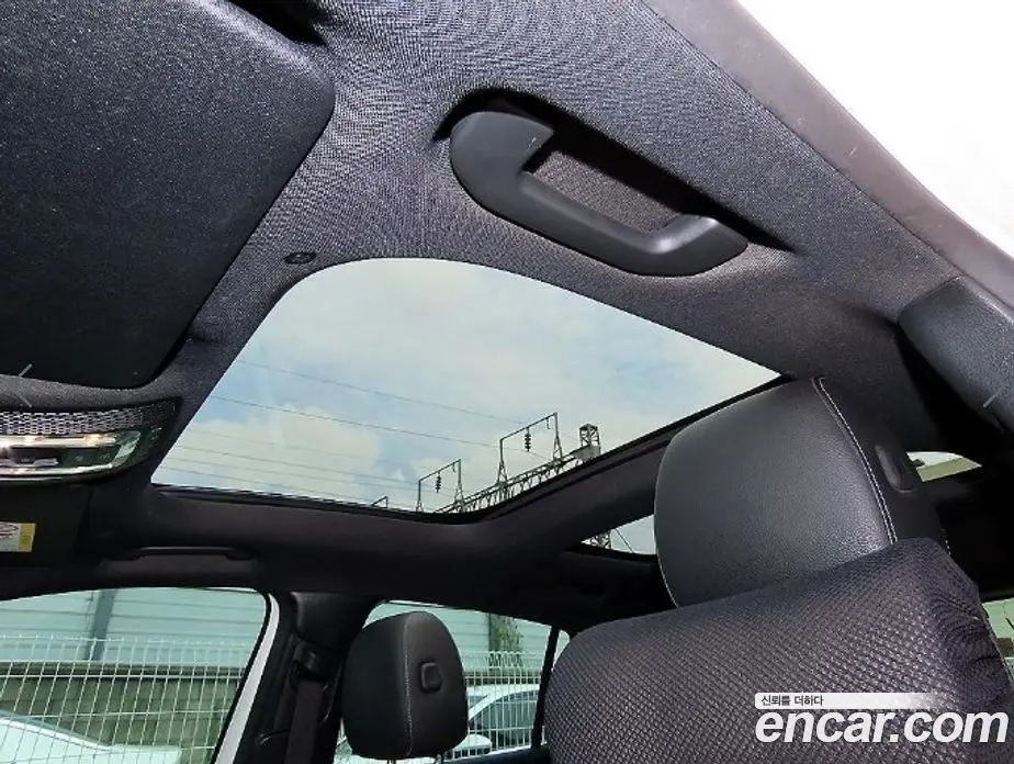 Mercedes-Benz GLA-Class 2021 2.0 АКПП, фото 16