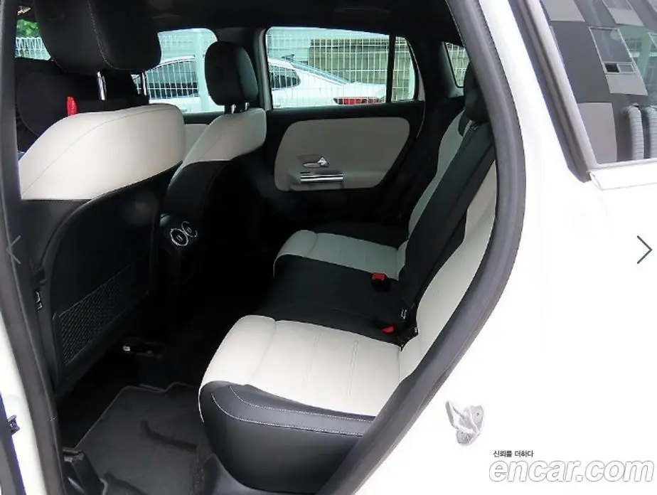 Mercedes-Benz GLA-Class 2021 2.0 АКПП, фото 6