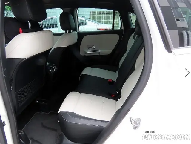 Mercedes-Benz GLA-Class 2021 2.0 АКПП, миниатюра 6