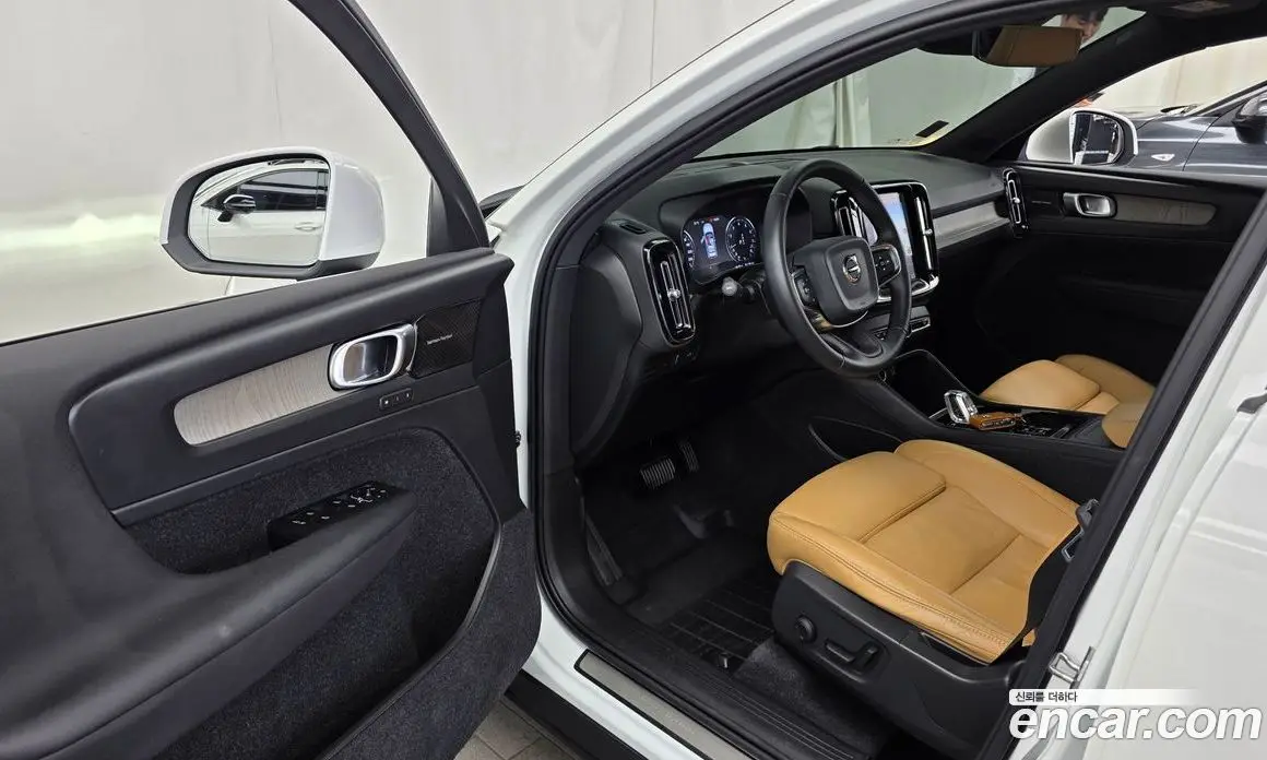Volvo XC40 2020 2.0 АКПП, фото 13