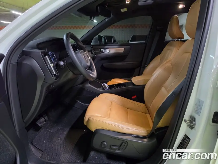 Volvo XC40 2020 2.0 АКПП, фото 13