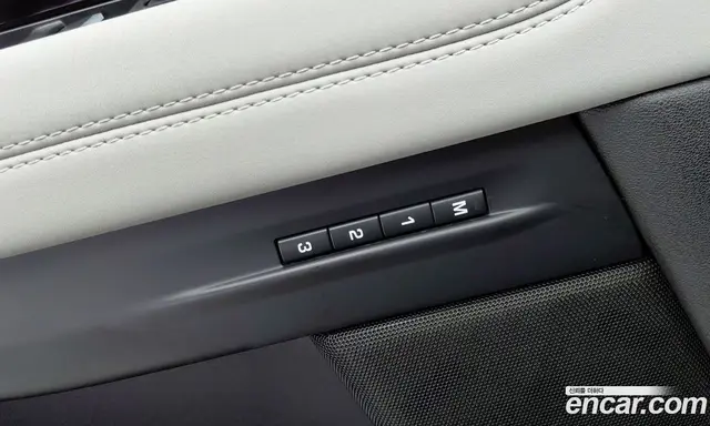 Land Rover Range Rover Evoque 2022 2.0 АКПП, миниатюра 5 Land Rover Range Rover Evoque 2022 2.0 АКПП, миниатюра 5