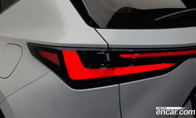 Lexus NX 2025 2.5 АКПП, миниатюра 9
