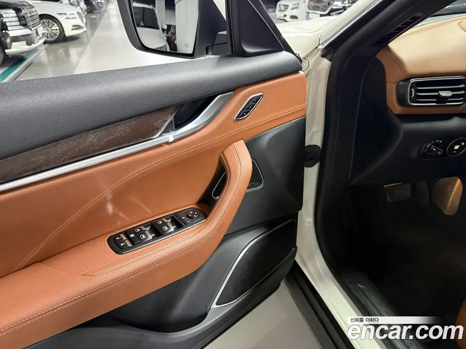Maserati Levante 2016 3.0 АКПП, фото 11