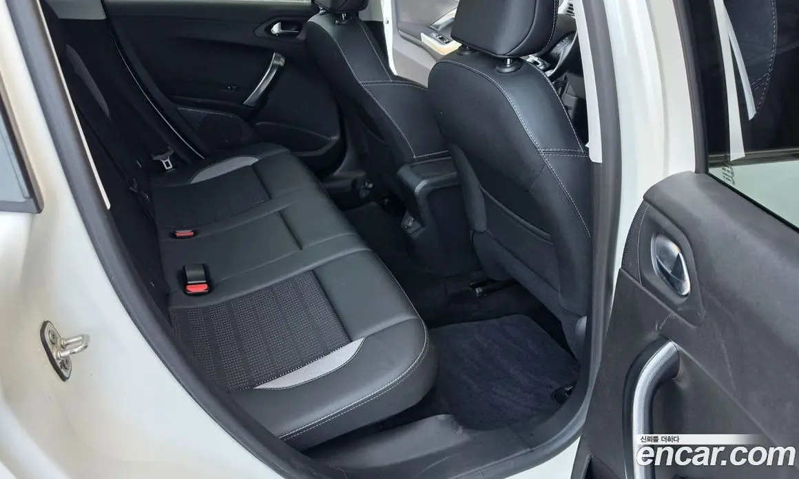 Peugeot 2008 2018 1.6 АКПП, фото 12