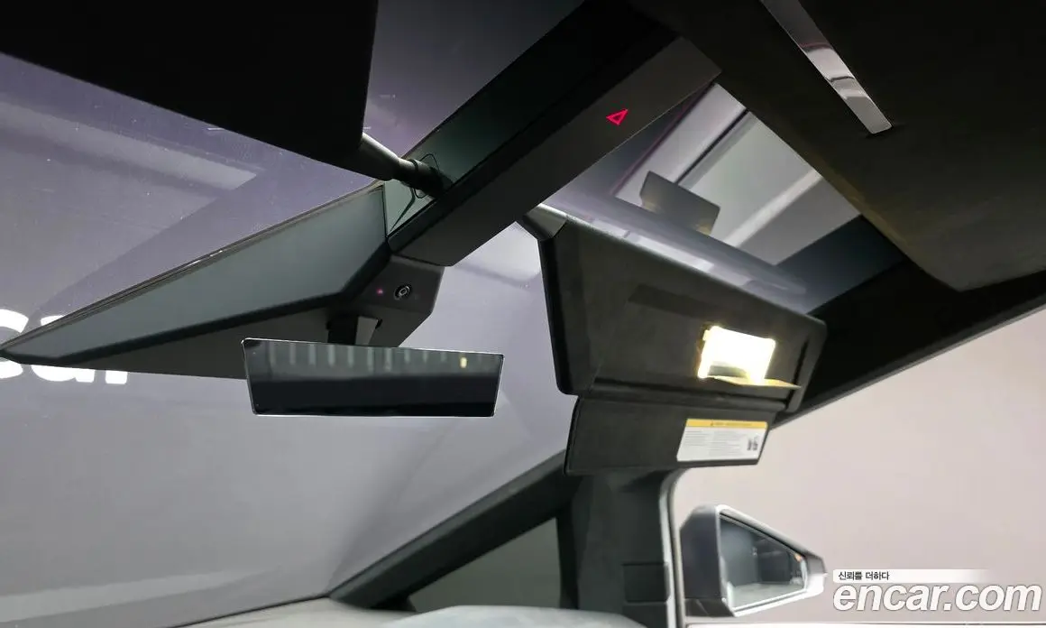 Tesla Cybertruck 2025 0.2 АКПП, фото 19