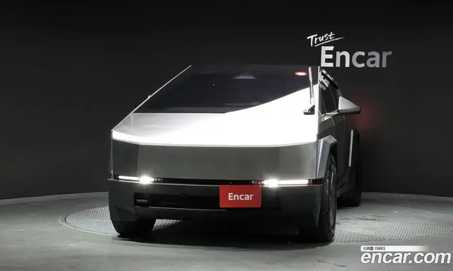 Tesla Cybertruck 2025 0.2 АКПП, миниатюра 3