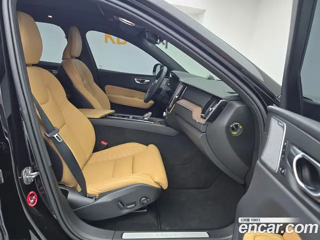 Volvo XC60 2024 2.0 АКПП, миниатюра 12