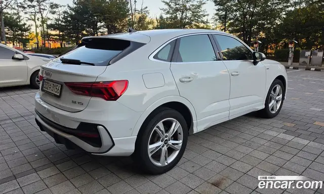 Audi Q3 2022 2.0 АКПП, миниатюра 4