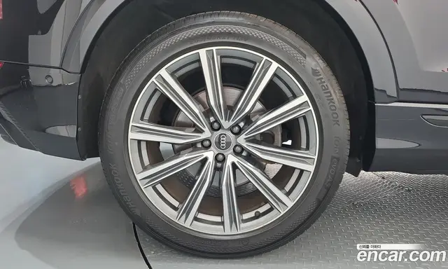 Audi Q8 2021 3.0 АКПП, миниатюра 5