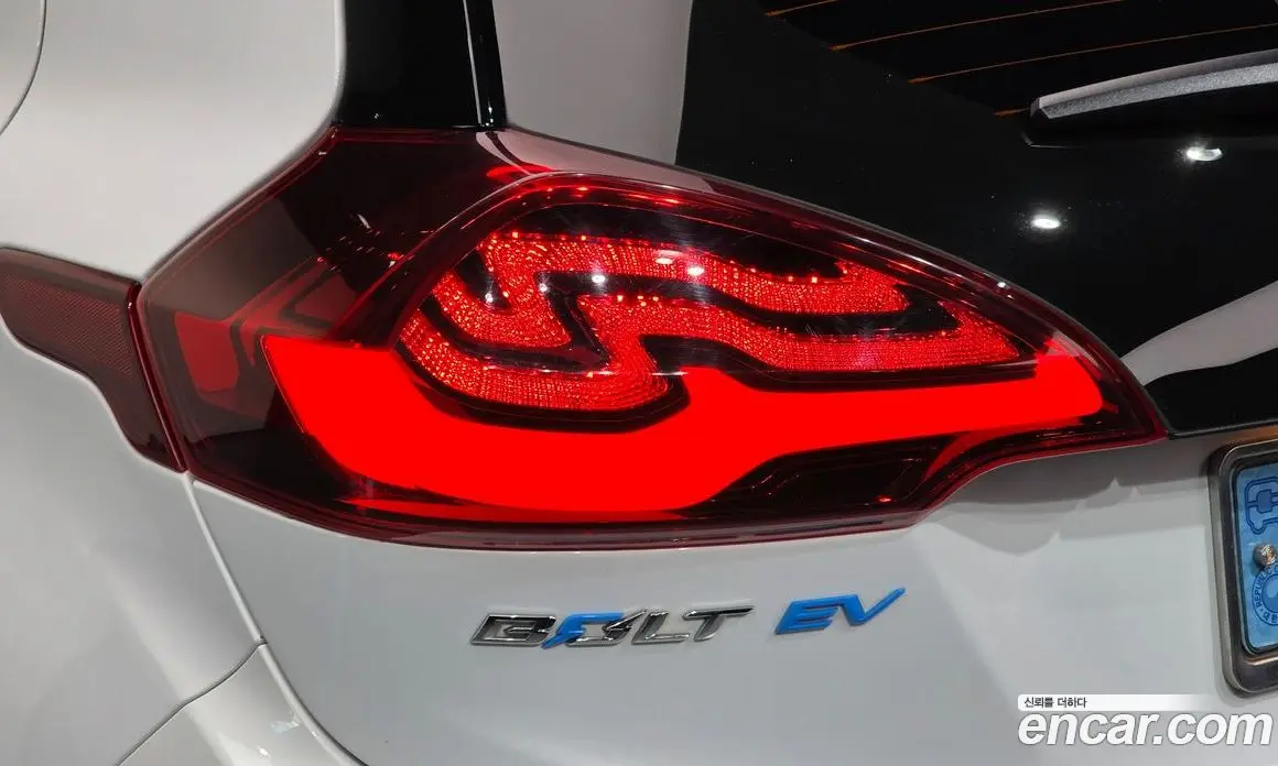 Chevrolet Bolt EV 2018 0.2 АКПП, фото 9