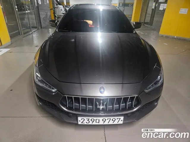 Maserati Ghibli, 2018, 30 500 км