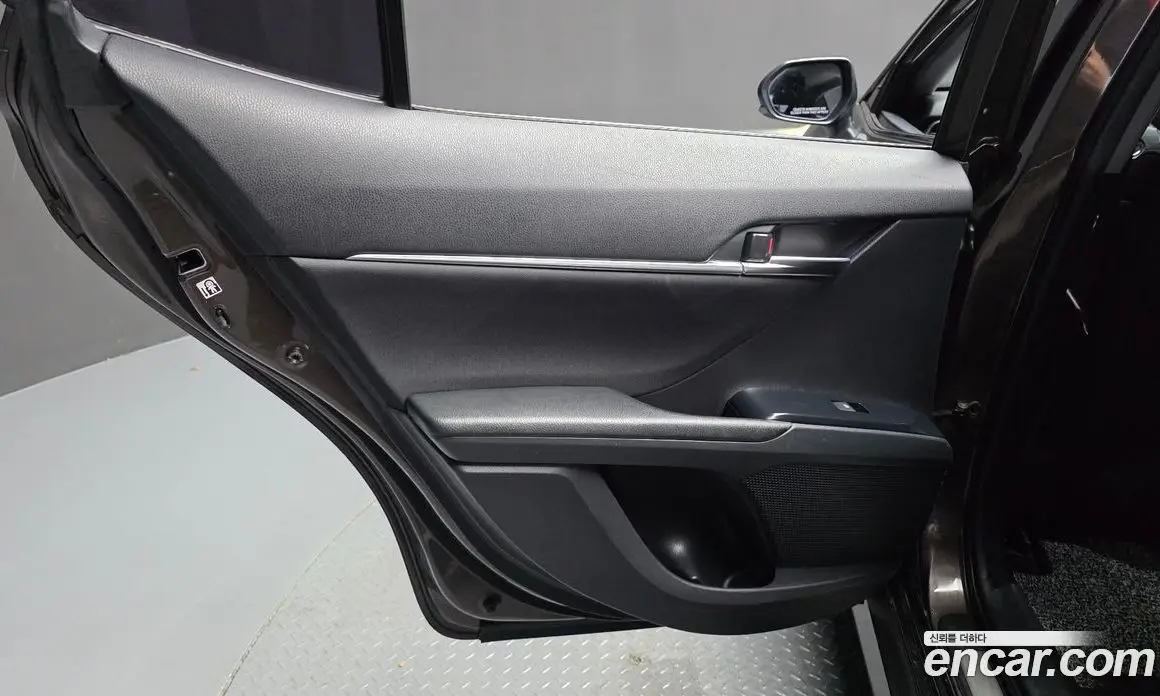 Toyota Camry 2019 2.5 АКПП, фото 15