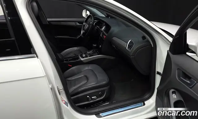 Audi A4 2012 2.0 АКПП, миниатюра 11