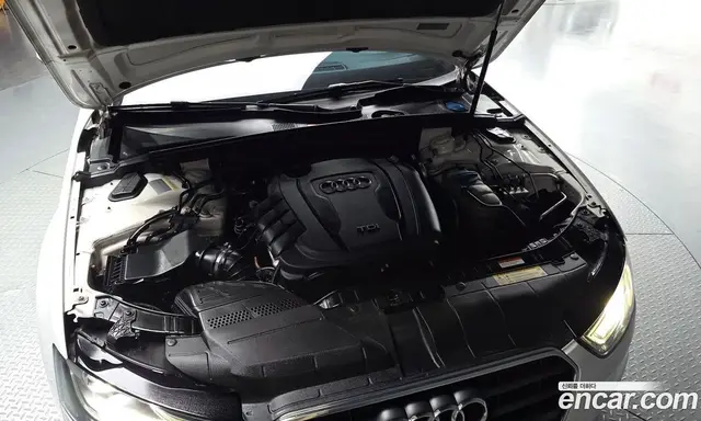 Audi A4 2012 2.0 АКПП, миниатюра 6