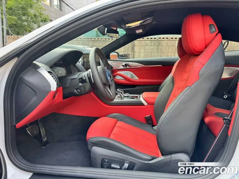 BMW 8 серия 2025 4.4 АКПП, фото 7