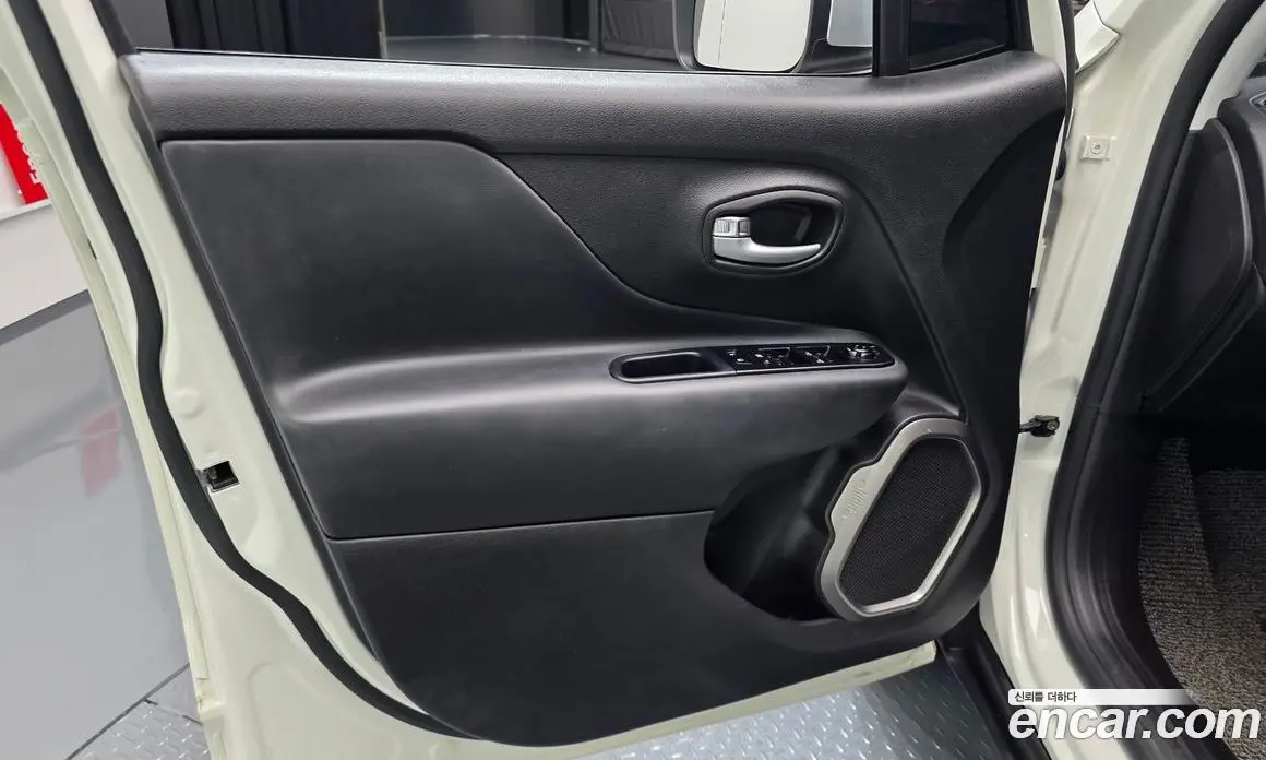 Jeep Renegade 2022 1.3 АКПП, фото 13
