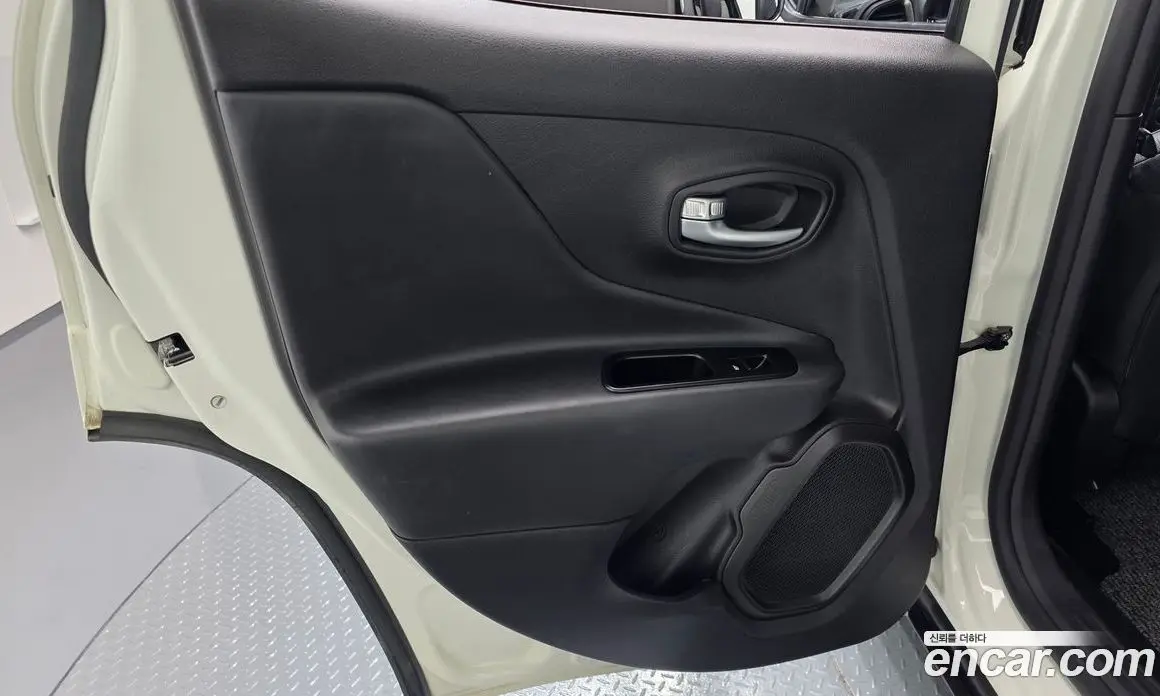 Jeep Renegade 2022 1.3 АКПП, фото 14