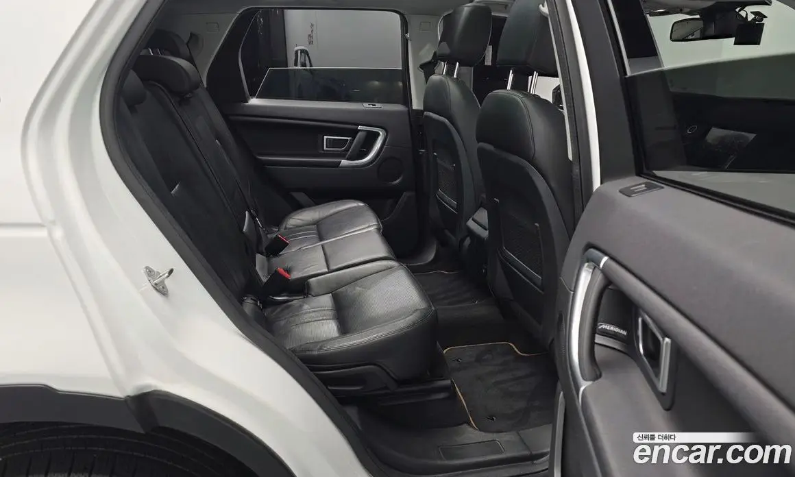Land Rover Discovery Sport 2019 2.0 АКПП, фото 17