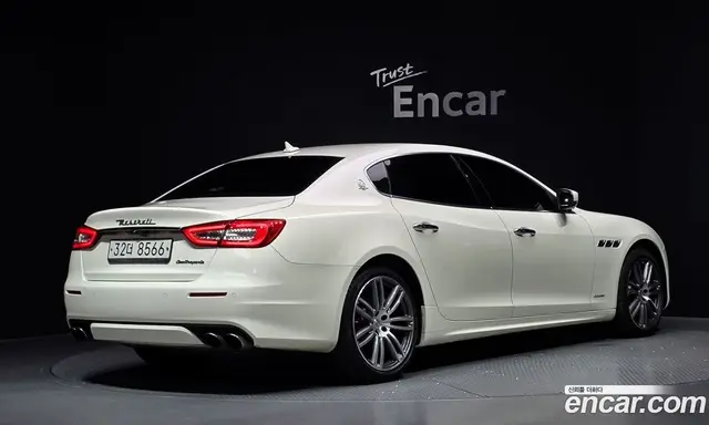 Maserati Quattroporte 2018 3.0 АКПП, миниатюра 2