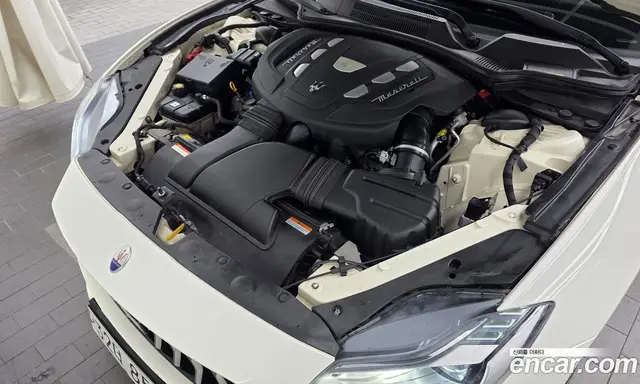 Maserati Quattroporte 2018 3.0 АКПП, миниатюра 6