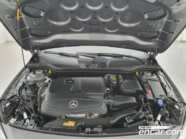 Mercedes-Benz GLA-Class 2019 2.0 АКПП, миниатюра 6