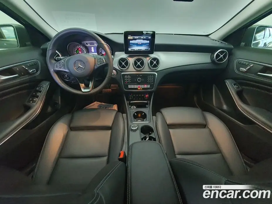 Mercedes-Benz GLA-Class 2019 2.0 АКПП, фото 7
