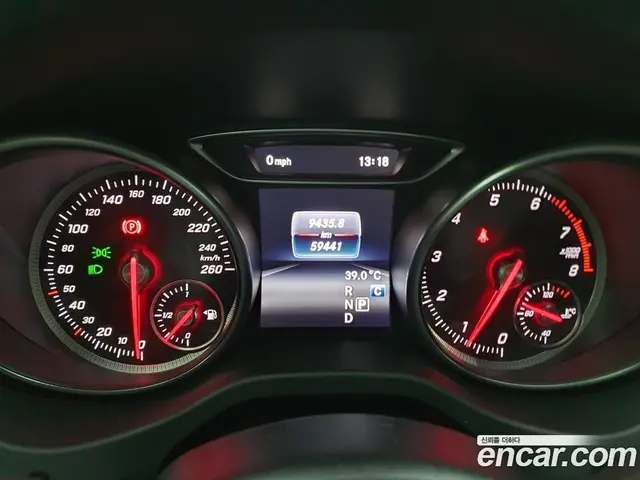 Mercedes-Benz GLA-Class 2019 2.0 АКПП, миниатюра 8