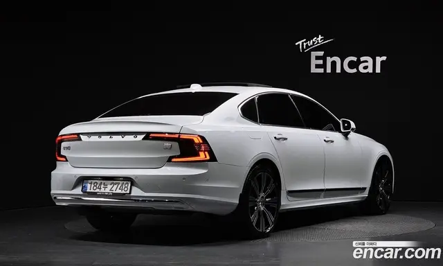 Volvo S90, 2023, 53 684 км