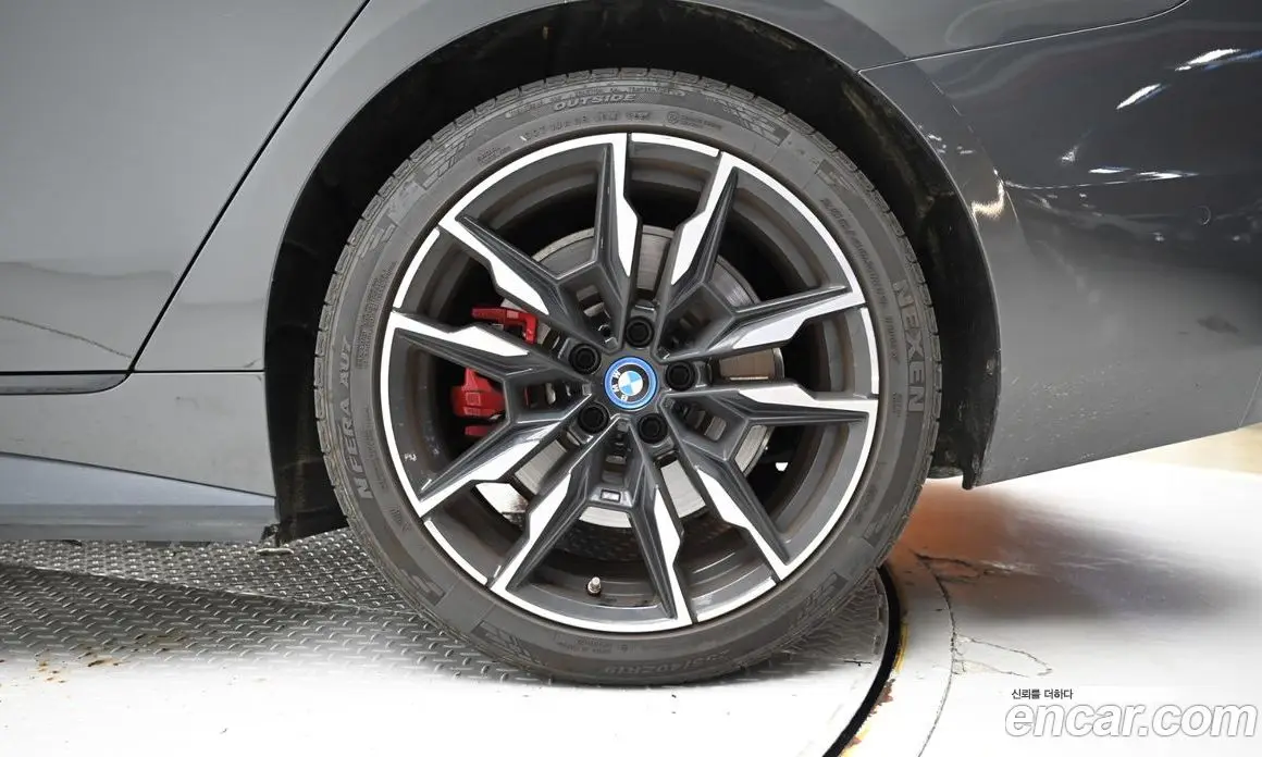 BMW i4 2024 0.2 АКПП, фото 5