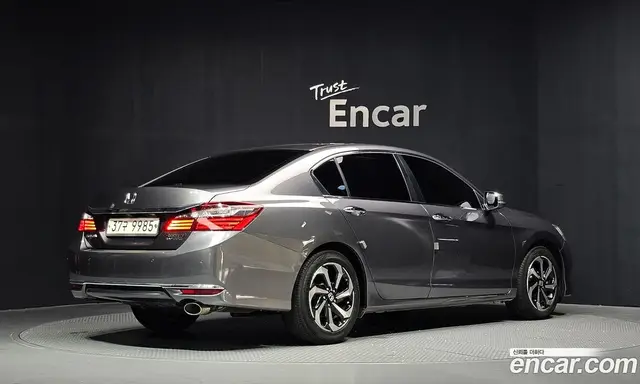 Honda Accord 2017 2.4 АКПП, миниатюра 2 Honda Accord 2017 2.4 АКПП, миниатюра 2