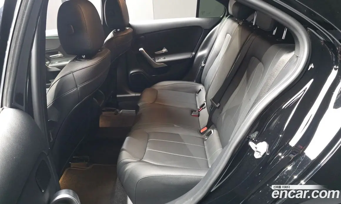 Mercedes-Benz A-Class 2021 2.0 АКПП, фото 17
