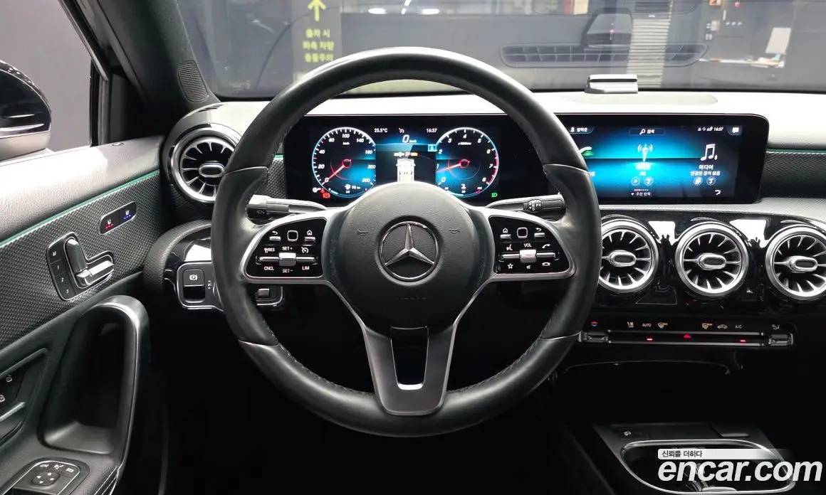 Mercedes-Benz A-Class 2021 2.0 АКПП, фото 19
